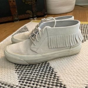 Vans Suede Fringe Chukka Moc DX Sneaker